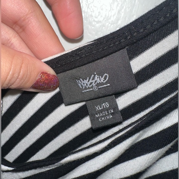 BLACK AND WHITE STRIPED MAXI DRESS - Picture 3 of 4